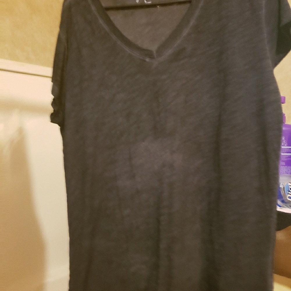 Short sleeve top